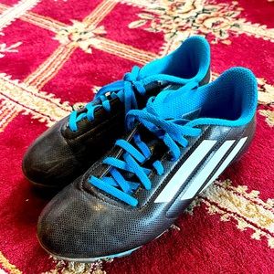 Boys Adidas Athletic Cleats